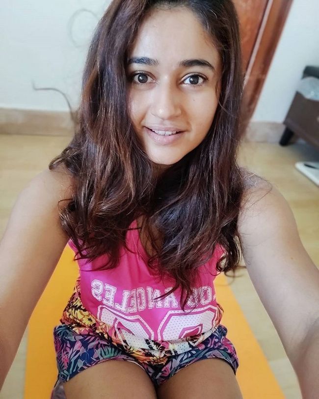 Poonam Bajwa Adorable Stills.