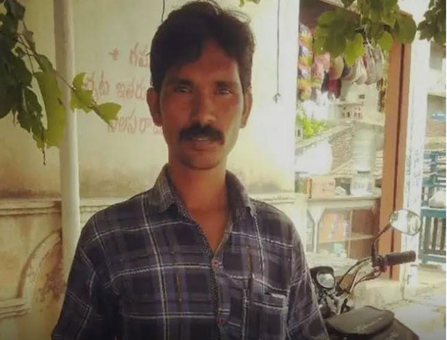 నేను ఇంకా పోలేదు బ్రతికే ఉన్నా ...బ్రతికుండగానే మరణ జాబితాలో పేరు !