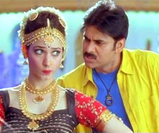 పవన్ కళ్యాణ్ దమ్మున్న హీరో: స్టార్ హీరోయిన్ వ్యాఖ్యలు