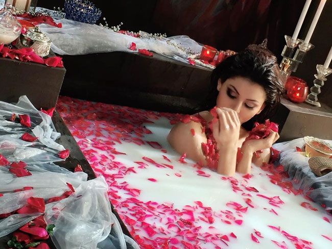 June%2011th%20Actress%20Instagram%20Phot