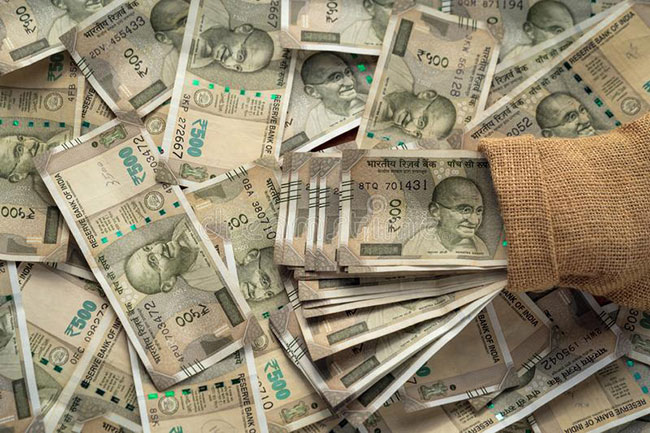 10 ఏళ్ల బాలుడు..పట్టపగలు 10లక్షలు చోరీ!