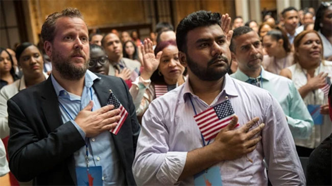 13,400 మంది ఉద్యోగులకు ట్రంప్ ‘సెలవు’