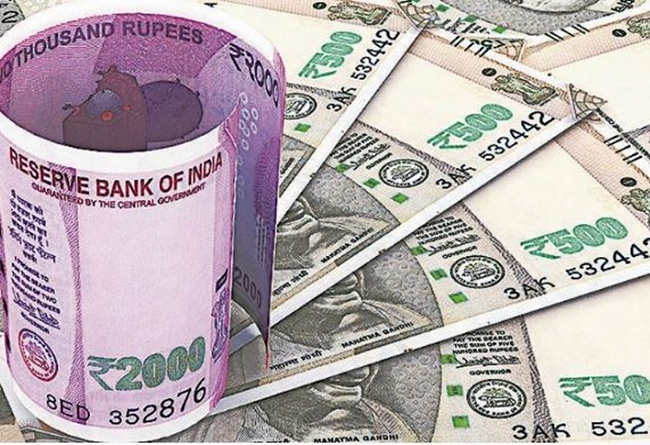 14వేల జీతం.. బ్యాంకు ఖాతాలో 200కోట్లు