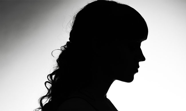 హీరోయిన్లకి అడ్డుపడుతున్న పేరెంట్స్...!