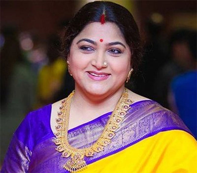 మోడీకి కుష్బూ మద్దతు ..  బీజేపీలో చేరబోతున్నారా ?