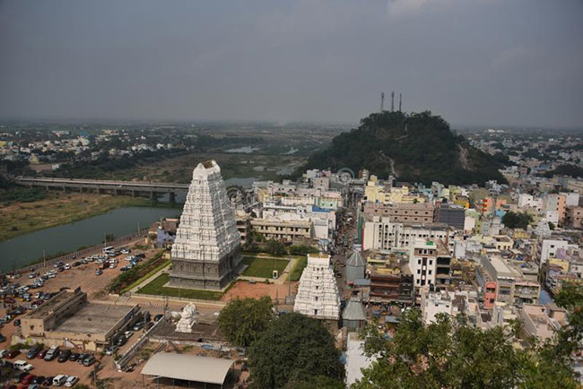 అక్కడ టీడీపీకి దిక్కెవరు?