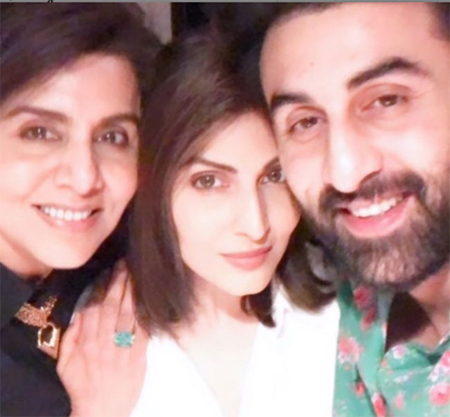 బాలీవుడ్‌ లో కరోనా.. అదుగో పులి ఇదుగో తోక