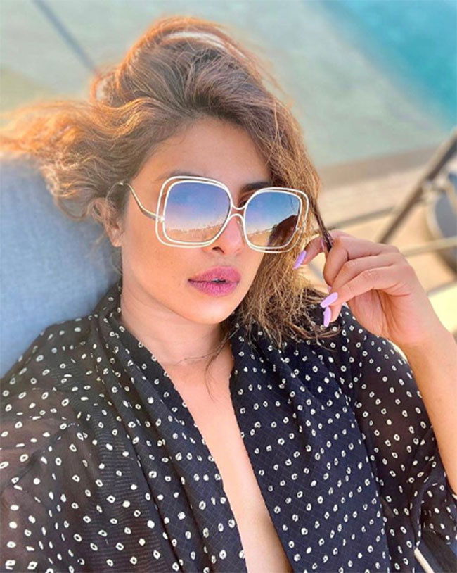 సెల్ఫీతో ఫిదా చేస్తున్న గ్లోబల్ బ్యూటీ!!