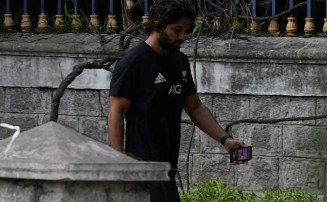 కొండ కోన‌ల్లో ట్రెక్కింగ్ కి ముందు బ‌న్ని ఇలా!