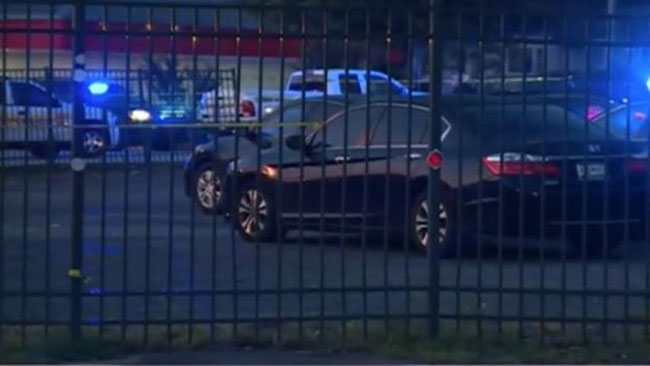 అమెరికాలో మళ్లీ కాల్పులు: నైట్ క్లబ్ లో ఇద్దరు మృతి