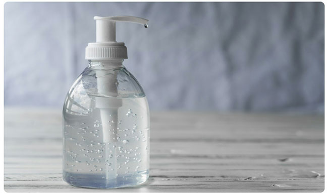 శానిటైజర్ తాగి మృతిచెందిన వారిలో నలుగురికి కరోనా పాజిటివ్ ..! శానిటైజర్ తాగి మృతిచెందిన వారిలో నలుగురికి కరోనా పాజిటివ్ ..!