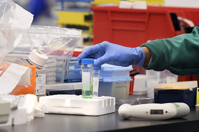 20 నిమిషాల్లోనే కరోనా ఫలితం.. చౌక ధరల్లో కిట్ ఆవిష్కరణ 20 నిమిషాల్లోనే కరోనా ఫలితం.. చౌక ధరల్లో కిట్ ఆవిష్కరణ