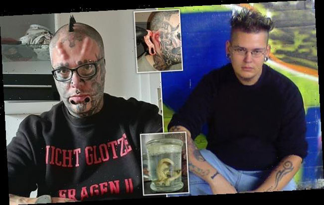 టాటూల పిచ్చి పీక్స్ కి.. అడ్డమని చెవులే తొలగించుకున్నాడు