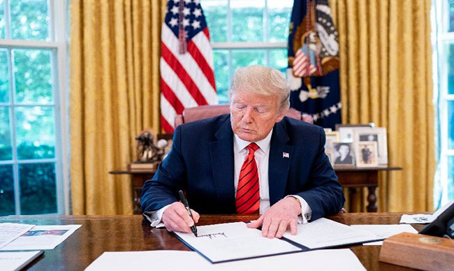 H-1B Tech Workers Banned From Federal Government Contracts