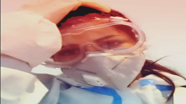 ఆరు నెలల తర్వాత అమ్మనాన్నను కలిసింది ఆరు నెలల తర్వాత అమ్మనాన్నను కలిసింది