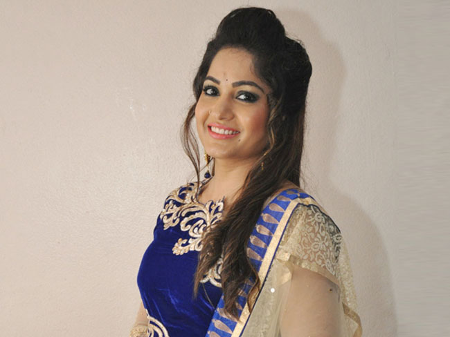 జగన్.. నువ్వు నాకు ఆఫర్ ఇవ్వకపోయినా అందుకే ఫీల్ కాలేదు జగన్.. నువ్వు నాకు ఆఫర్ ఇవ్వకపోయినా అందుకే ఫీల్ కాలేదు