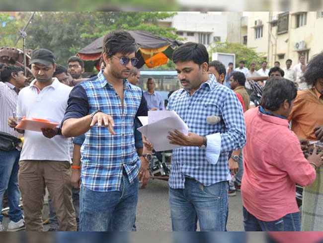 మారుతి చుట్టు తిరిగి మళ్లీ అక్కడే ఆగాడుగా..!