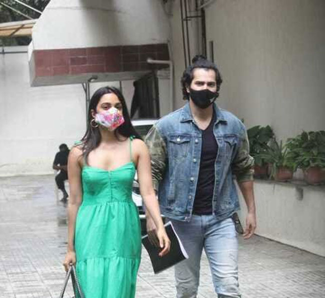 Photostory: Varun & Kiara Walking Into Karans Office With Masks On!