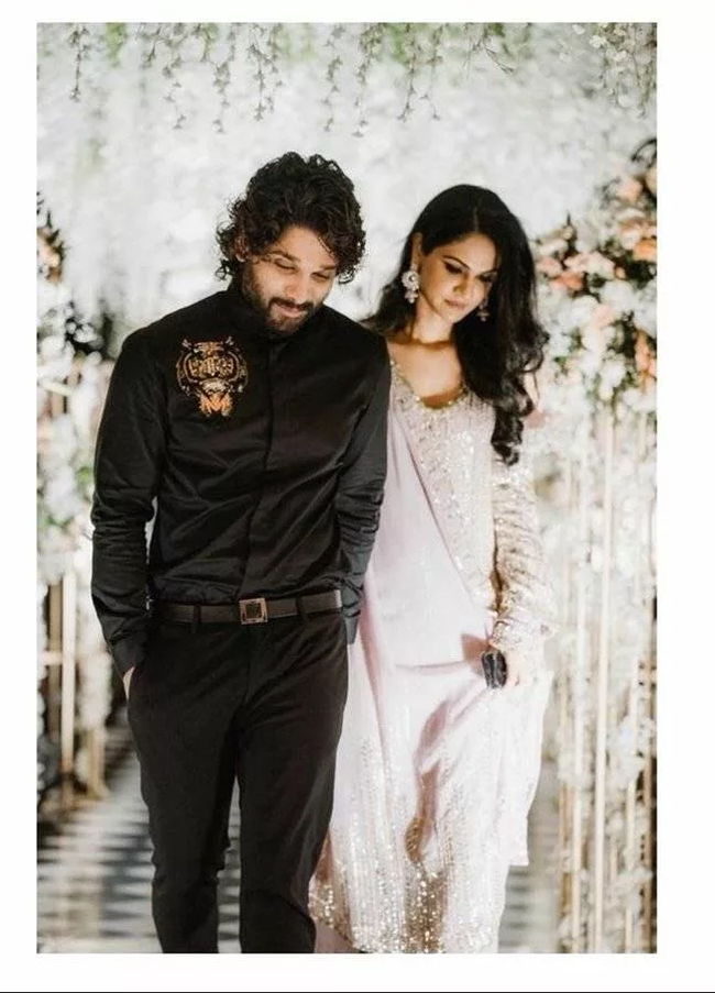 Pic Talk: Bunnys Stylish Slim Look Steals The Show!