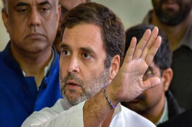 మోడీ 3 నిర్ణయాలతో 14 కోట్ల ఉద్యోగాలు పోయాయి!!