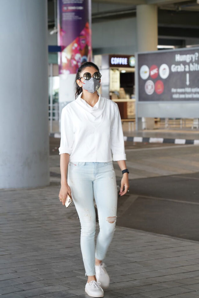 ముంబై టు హైద‌రాబాద్ ర‌కుల్ ఇదిగో ఇలా..