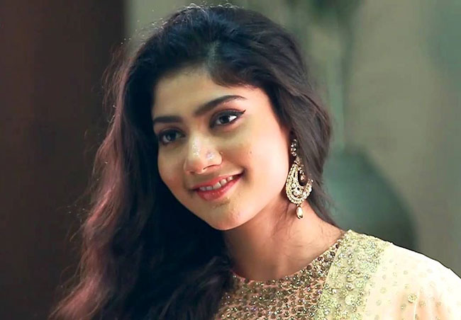 Sai-Pallavi-To-Play-A-Villain-Role-In-Na
