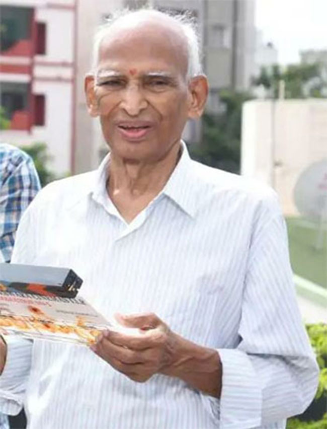 బ్రేకింగ్‌ న్యూస్‌ : స్టార్‌ డైరెక్టర్‌ కు పితృ వియోగం