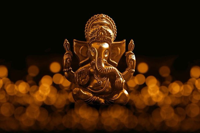 Vinayaka Katha By Dialogue King Impresses Devotees