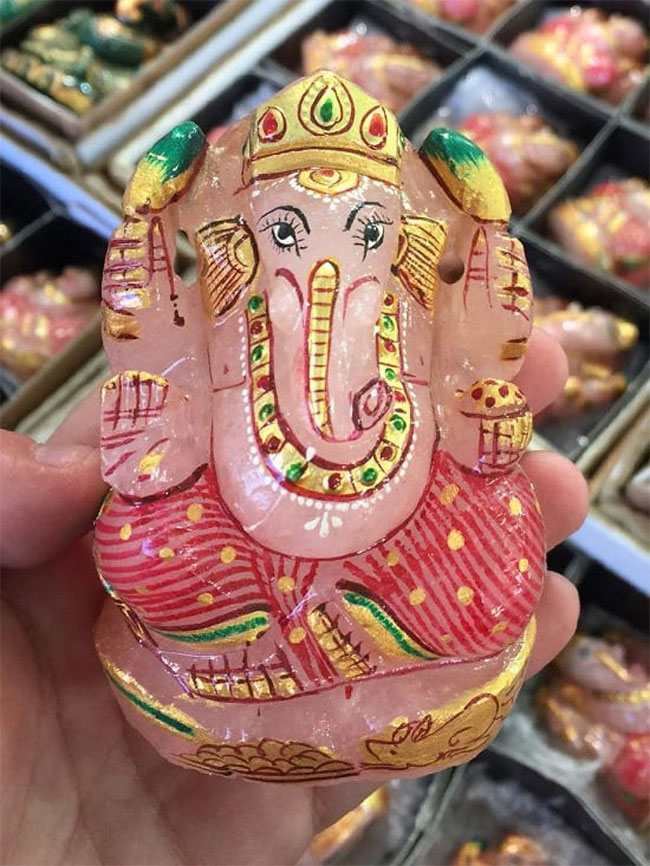 గణపతి విగ్రహాలు ధ్వంసం చేసిన మహిళలు..ఎందుకంటే ?