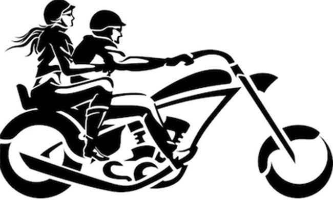 బెంగళూరు హైవేపై షాకింగ్ గా ఆ జంట హల్ చల్