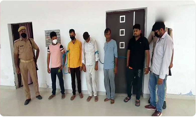 కలకలం: ఒంగోలులో చిక్కిన నకిలీ సర్టిఫికెట్ల ముఠా