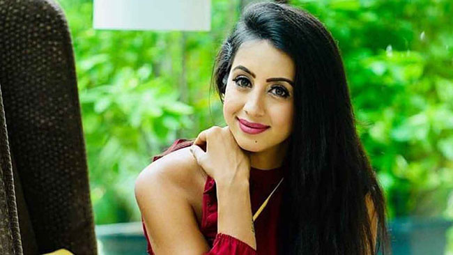 #DRUGS హీరోయిన్ సంజ‌న అసిస్టెంట్ ఇచ్చిన లీకుల క‌ల‌క‌లం