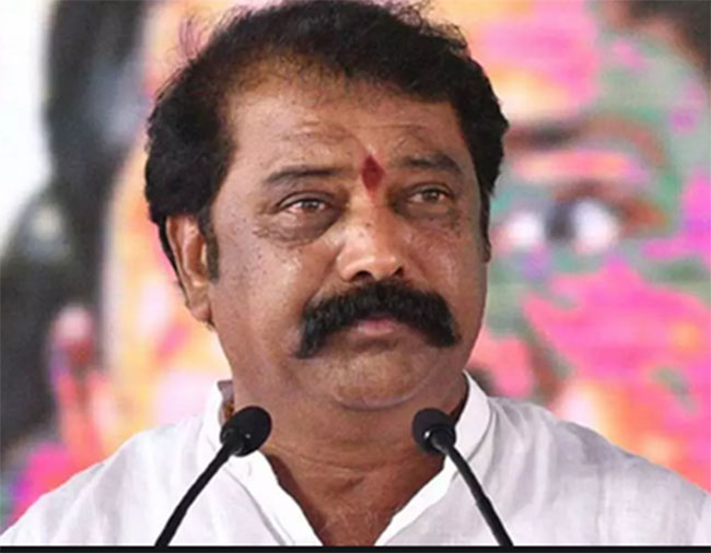 మంత్రి జయరాం ఏకాకి అవుతున్నారా?