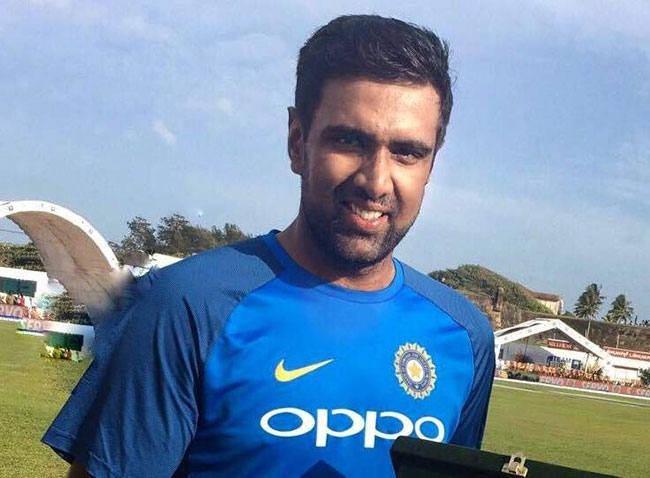 చివరికి బెడ్​ రూంలోనూ అది మా వెంటే.. ఐపీఎల్​ పై అశ్విన్