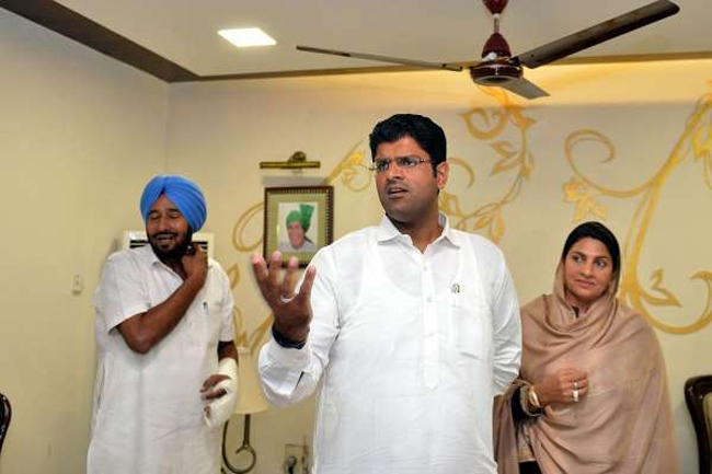 కుప్పకూలడానికి రెడీగా బీజేపీ సర్కార్?