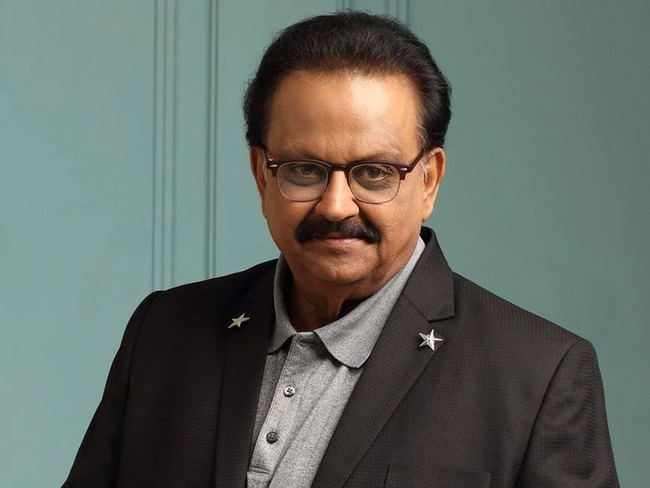 పోయేకాలం కాకుంటే జాతీయ మీడియాకు బాలు ఘనత పట్టదా?