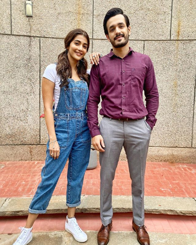 Butta Bomma Having Fun In MEB Shoot