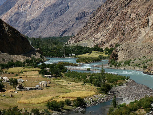 కశ్మీర్ పై పాక్ కుట్ర.. సిద్ధంగా భారత్