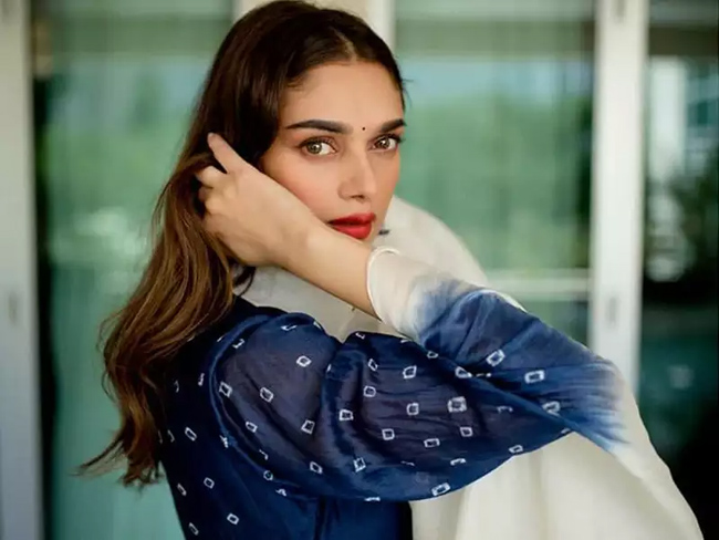 అమ్మడికి ఇకపై తెలుగులో ఆఫ‌ర్స్ రావ‌డం క‌ష్ట‌మేనా...?