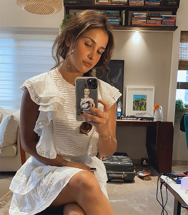 ఫొటోటాక్ : కాకరేపుతున్న చిరుత సిస్టర్ ఫొటోటాక్ : కాకరేపుతున్న చిరుత సిస్టర్