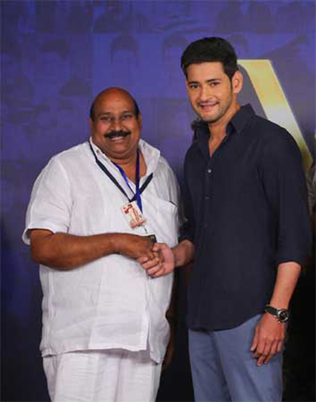 మహేష్ అభిమాన సంఘం అధ్యక్షుడు హఠాన్మరణం మహేష్ అభిమాన సంఘం అధ్యక్షుడు హఠాన్మరణం