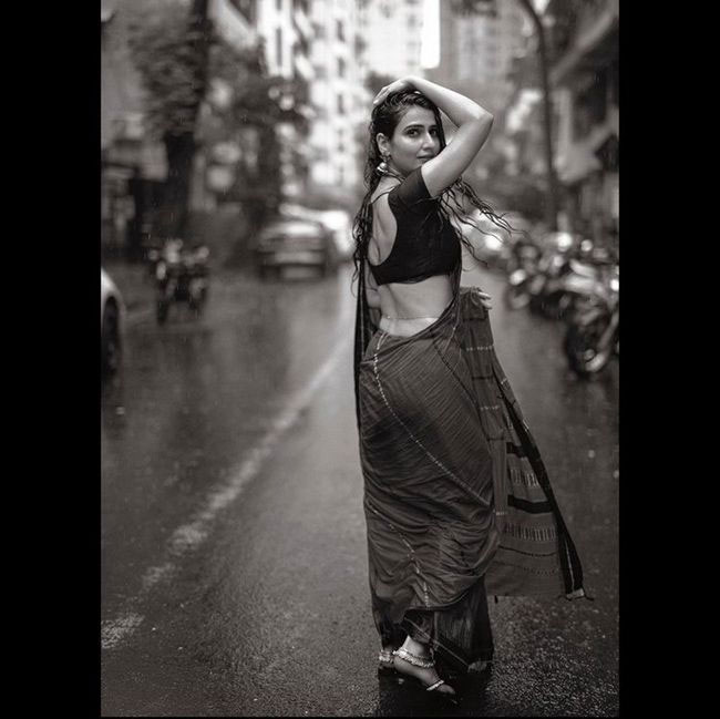 Pic Talk: Dangal Girls Steamy Wet Pose Raises Heat!