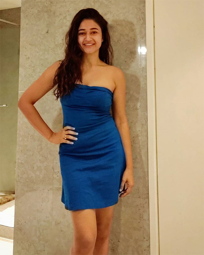 ఫొటోటాక్‌ : ఇంకా హీరోయిన్‌ పాత్రలకు రెడీ అంటోందా?