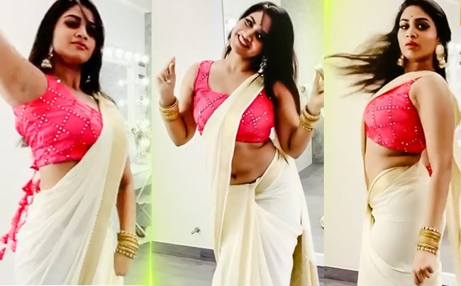 వీడియో : ఓనం స్పెషల్‌ గా హాట్‌ డాన్స్‌