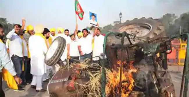 ఇండియా గేట్ వద్ద ట్రాక్టర్ దహనం ఎందుకంత సీరియస్?