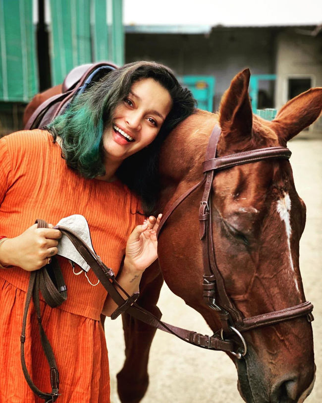 గుర్రపు స్వారీ కోసం వెయిట్‌ తగ్గుతా : రేణు దేశాయ్‌