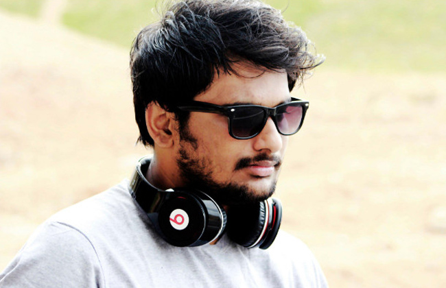 మన్మథుడు 2 మ్యూజిక్ డైరెక్టర్ ని సిద్ శ్రీరామ్ సక్సెస్ ట్రాక్ ఎక్కించేనా...? మన్మథుడు 2 మ్యూజిక్ డైరెక్టర్ ని సిద్ శ్రీరామ్ సక్సెస్ ట్రాక్ ఎక్కించేనా...?