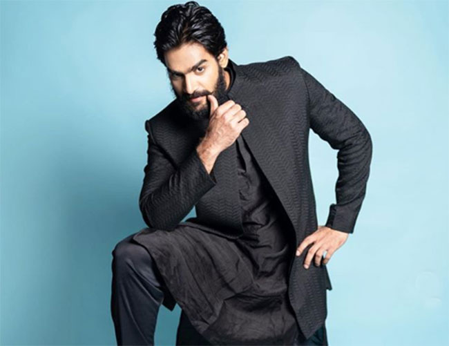 ఓటీటీ అన‌గానే యంగ్ హీరో లైట్ తీస్కున్నాడా?