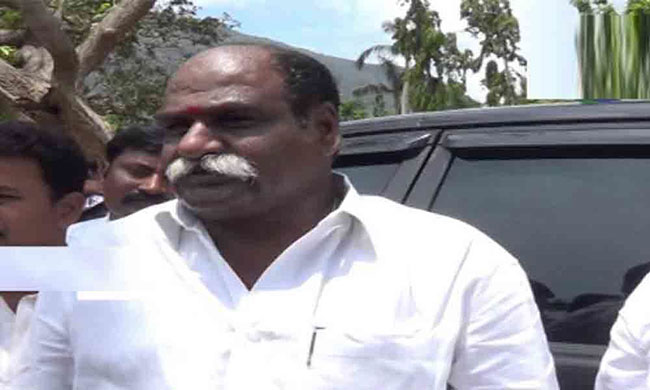 ఆ టీడీపీ ఎమ్మెల్యేను బుట్టలో ఎలా వేయాలో ఆలోచిస్తున్న వైసీపీ