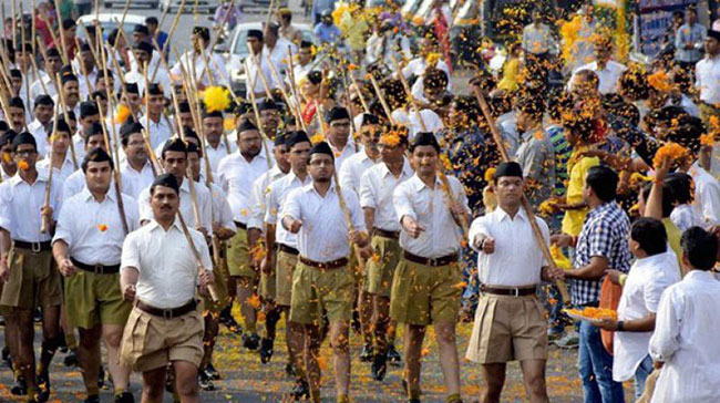 ఏపీ పోలీస్ వర్సెస్ ఆర్ఎస్ఎస్ కార్యకర్తలు.. రంగంలోకి కేంద్రమంత్రి తర్వాతేమైంది?